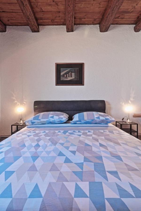 Vila Two Olives Vrbnik  Exteriér fotografie