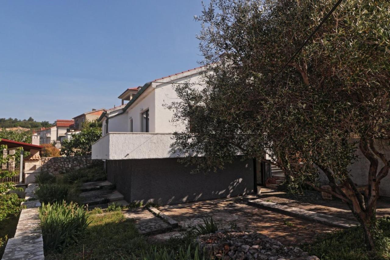 Vila Two Olives Vrbnik  Exteriér fotografie
