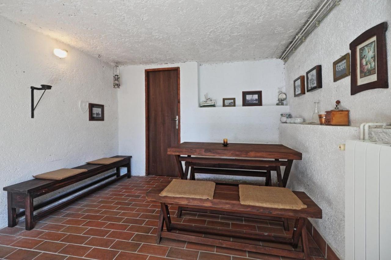 Vila Two Olives Vrbnik  Exteriér fotografie